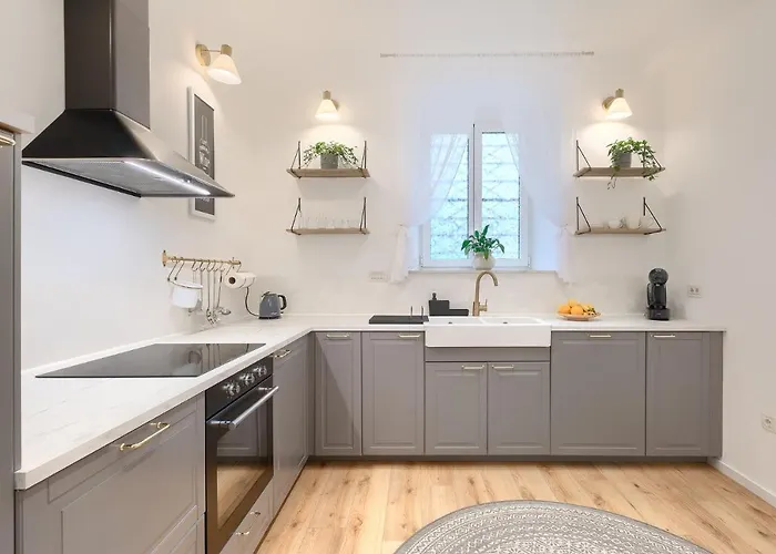 Calafati Apartment With Private Parking Apartamento Rijeka