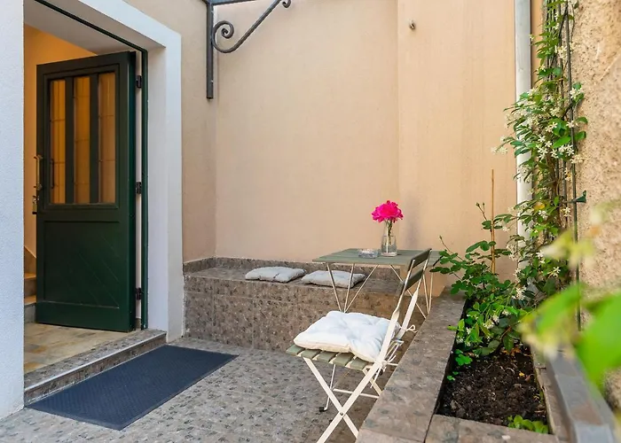 Calafati Apartment With Private Parking *