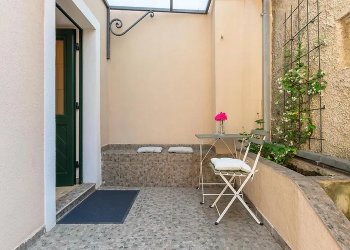 Calafati Apartment With Private Parking Rijeka
