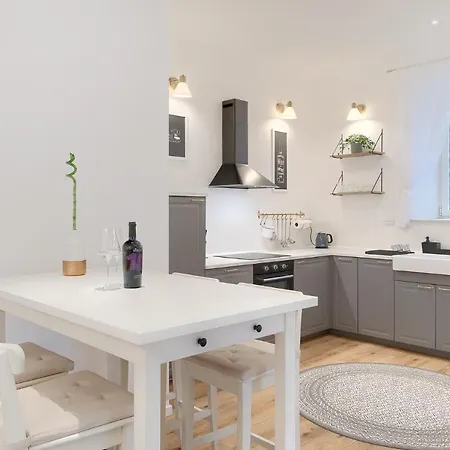 Apartment Calafati With Free Private Parking Rijeka