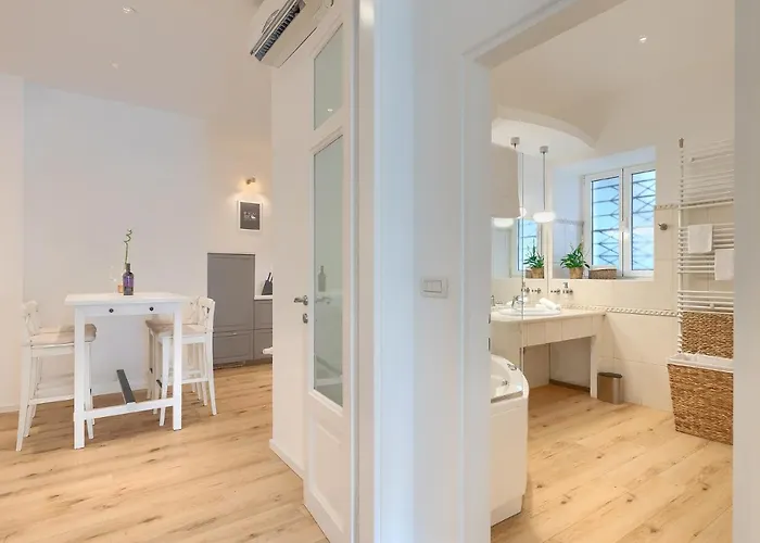 公寓 Calafati Apartment With Private Parking