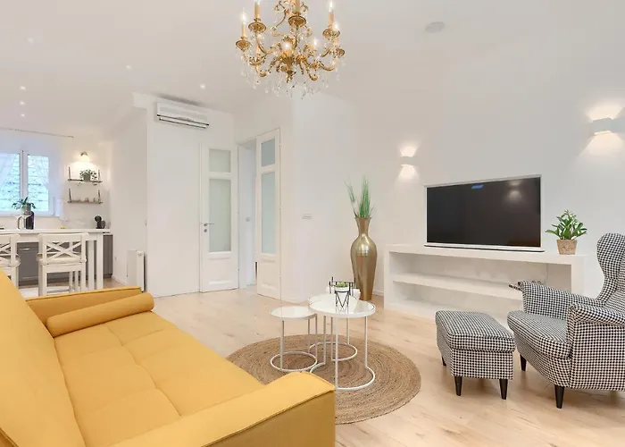 Calafati Apartment With Private Parking * Rijeka