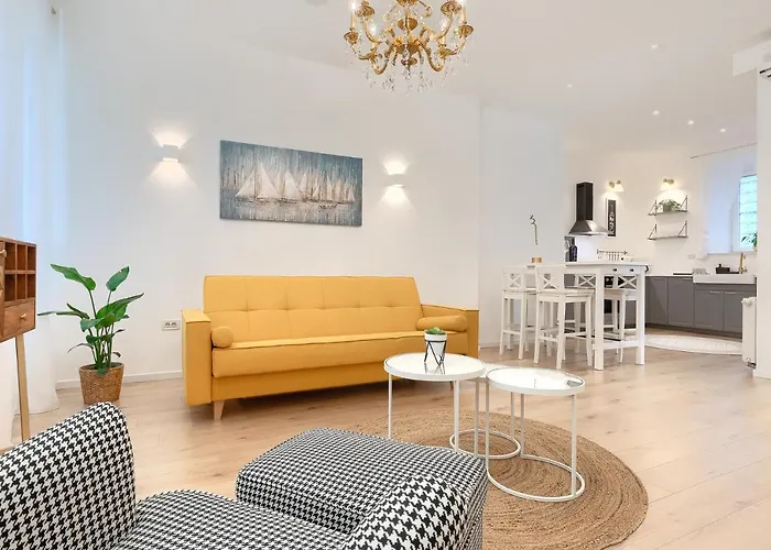 Calafati Apartment With Private Parking * Rijeka