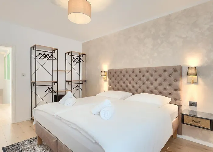 Calafati Apartment With Private Parking Appartement Rijeka